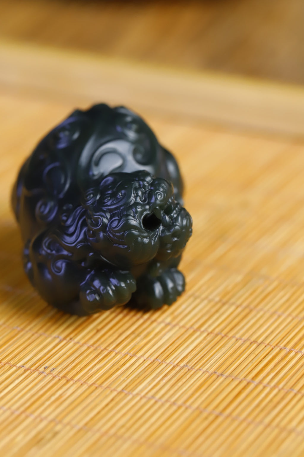 《招財貔貅》和田玉青玉掛件