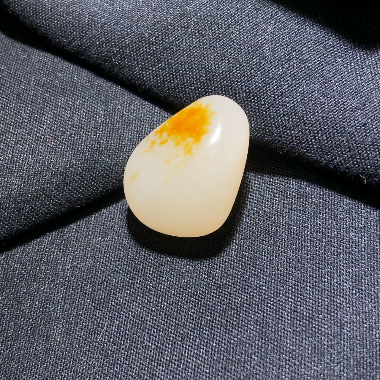 黃皮白肉和田玉