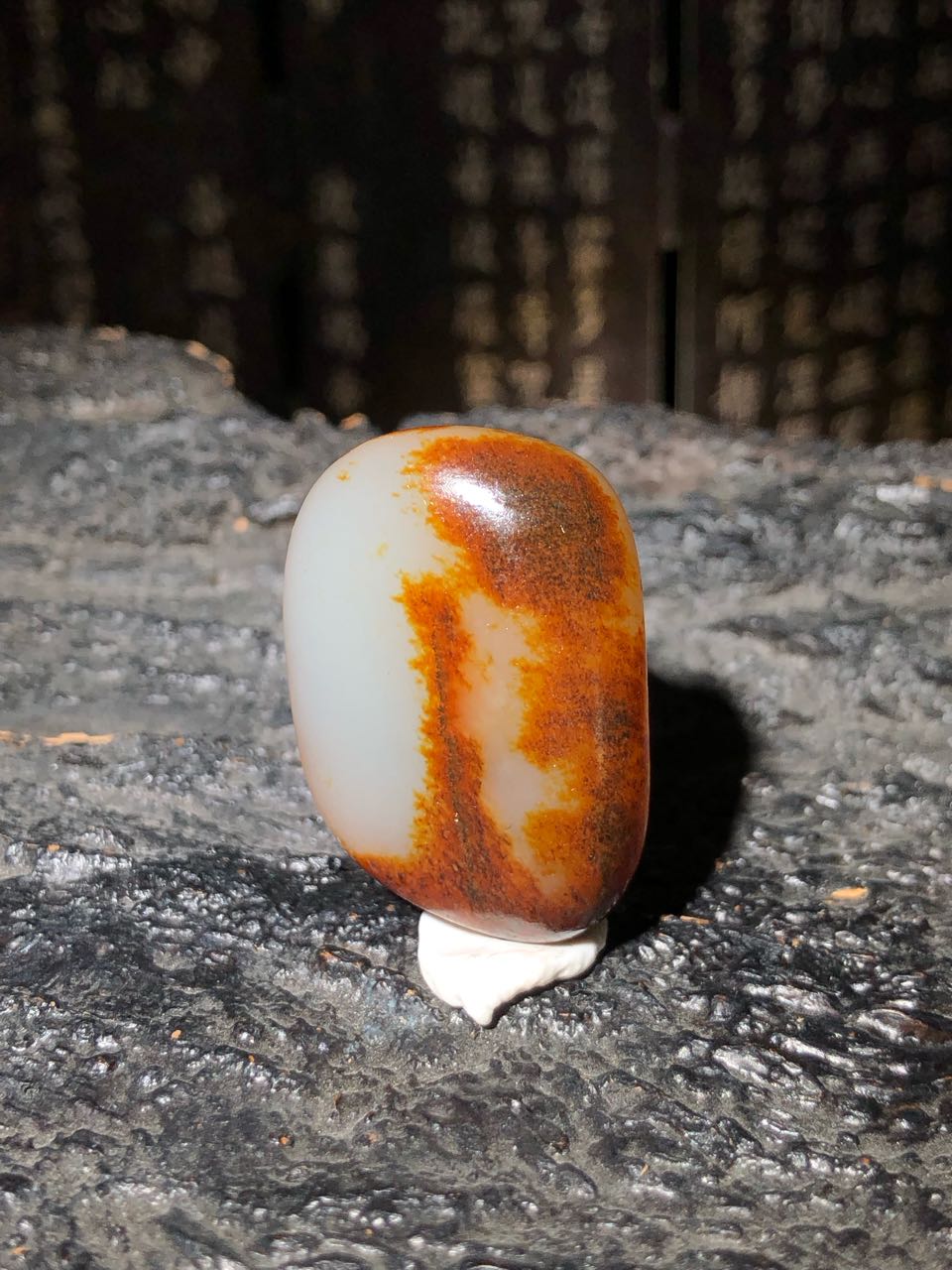 精品和田玉紅皮白肉無修獨籽