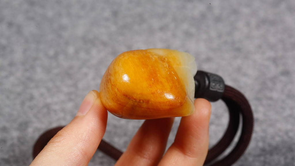 《花開見佛》新疆和田籽料掛件