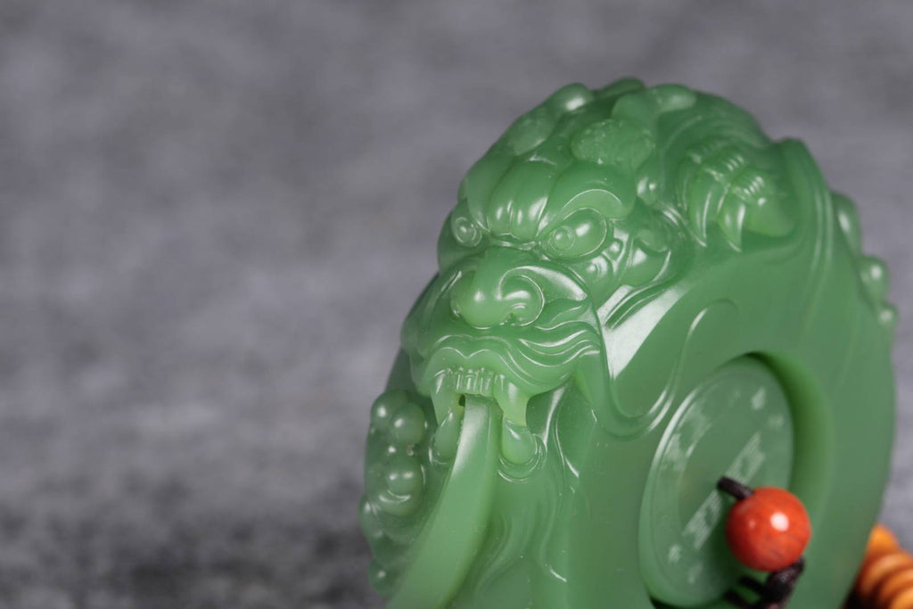 《神龍玉琮》俄羅斯碧玉把件