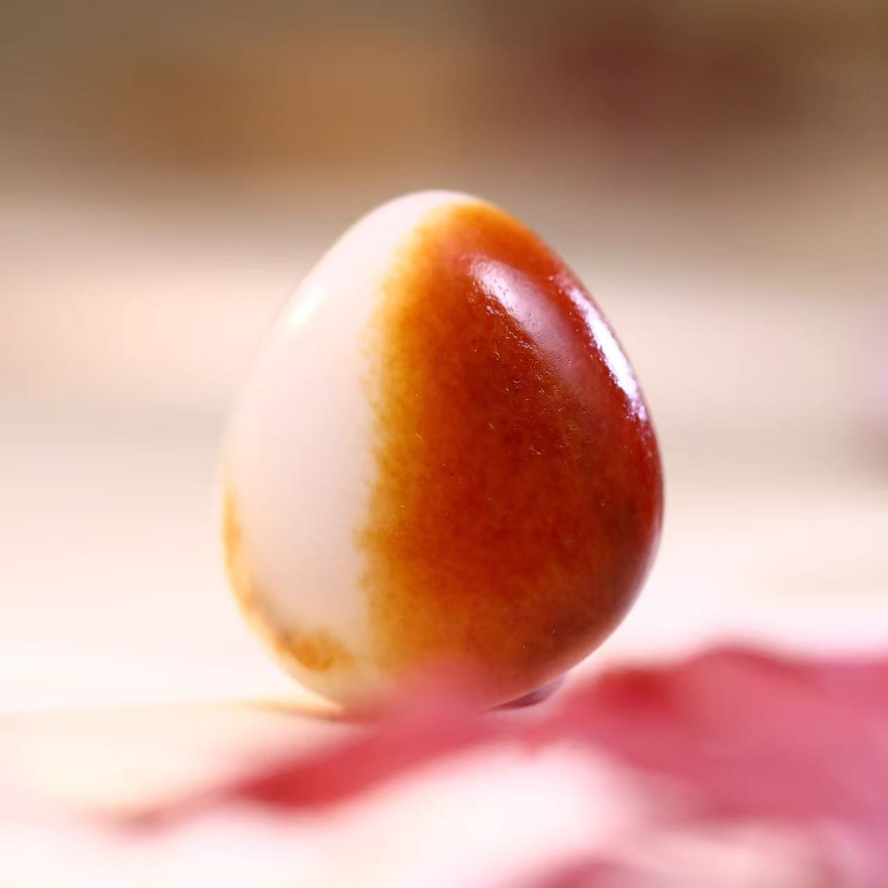 收藏級和田玉紅皮白肉原石籽料掛件