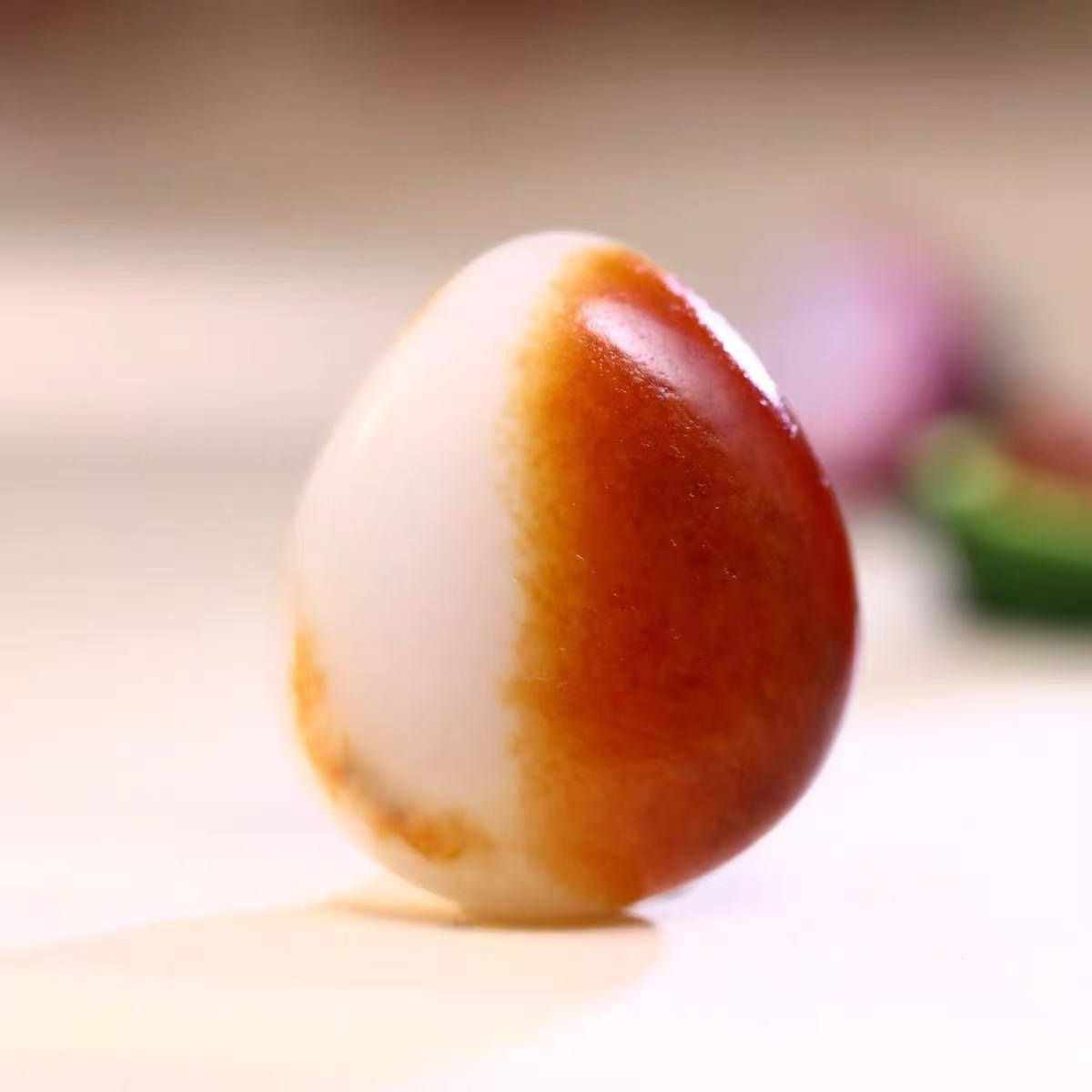 收藏級和田玉紅皮白肉原石籽料掛件