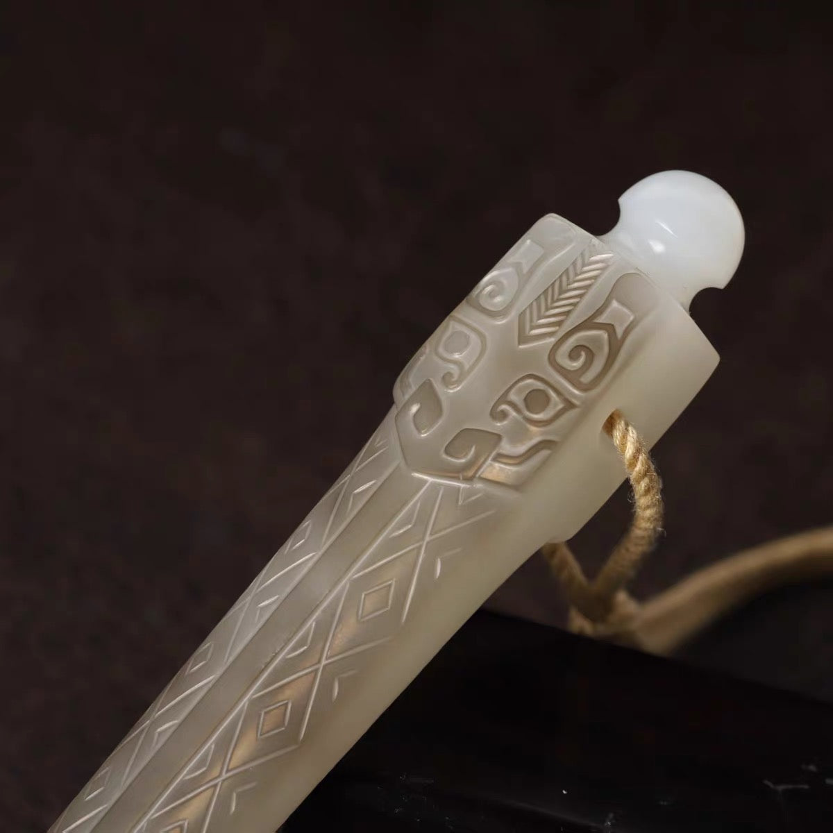 白玉籽料仿古玉寶劍