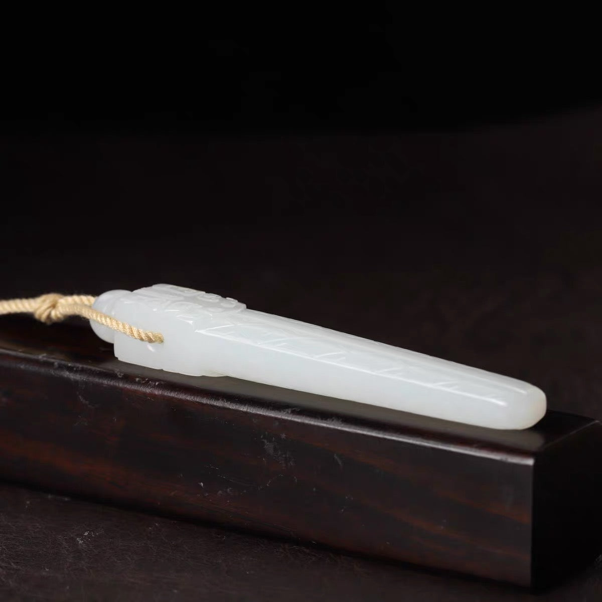 白玉籽料仿古玉寶劍