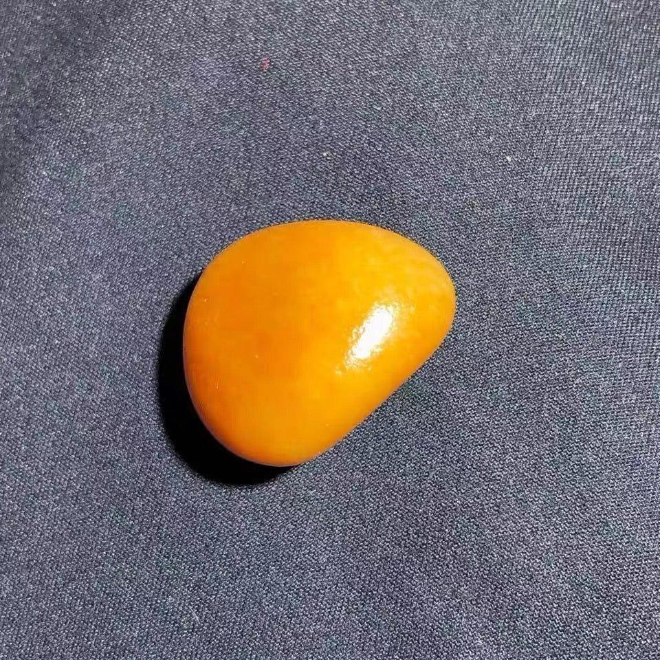 新疆和田玉籽料獨籽原石黃沁