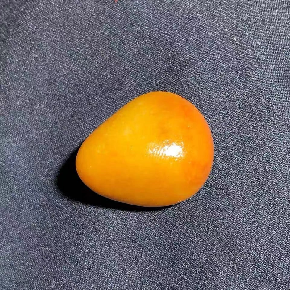 新疆和田玉籽料獨籽原石黃沁