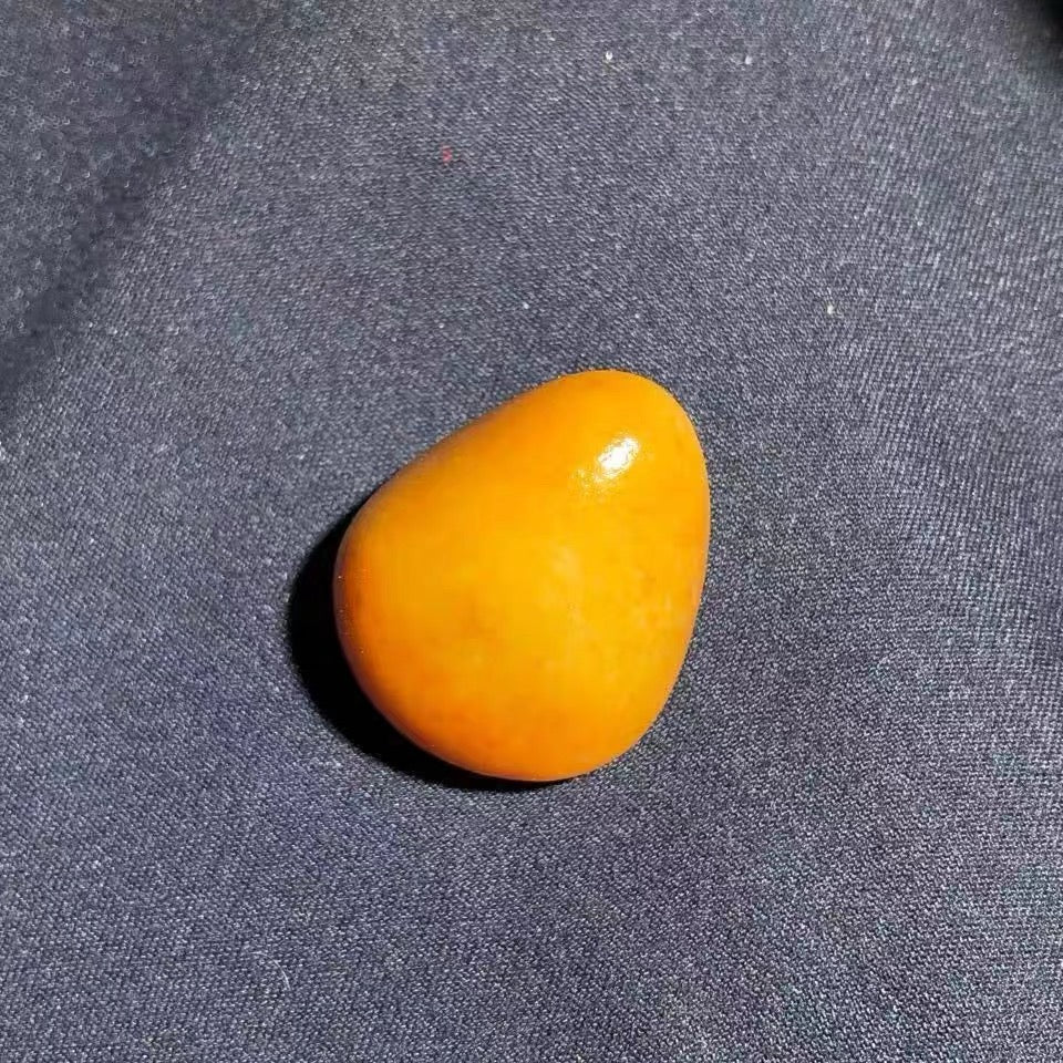 新疆和田玉籽料獨籽原石黃沁