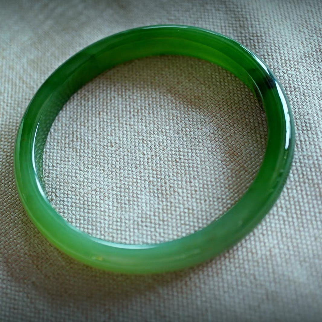 俄罗斯碧玉七号矿手镯（54圈口）