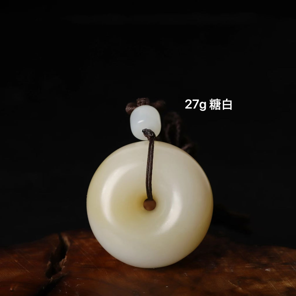 新疆和田玉糖白玉平安扣吊坠