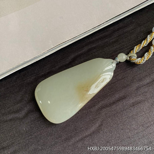 和田玉俄糖白无事牌吊坠