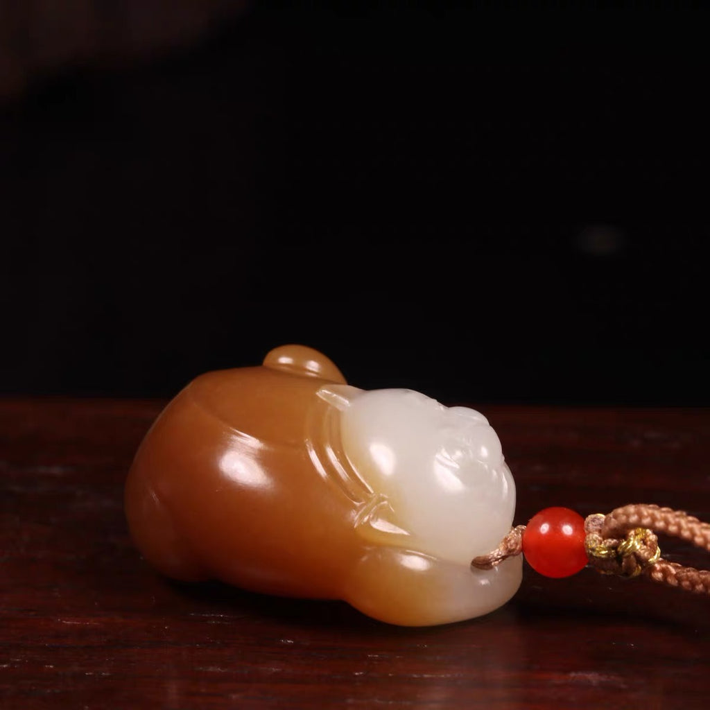 新疆和田玉且末糖白貓咪吊墜