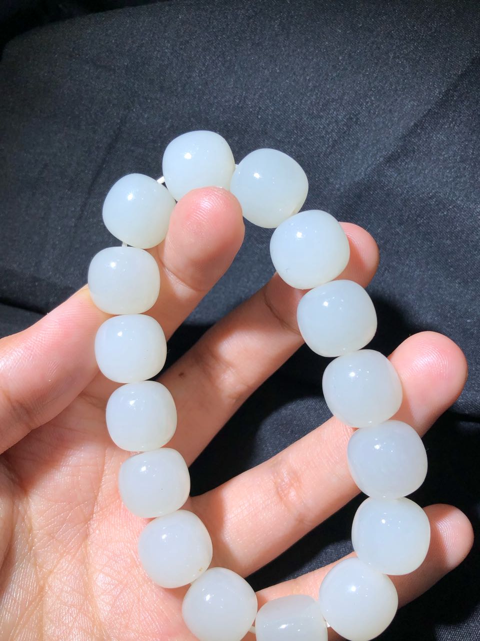 和田玉新疆籽料手串