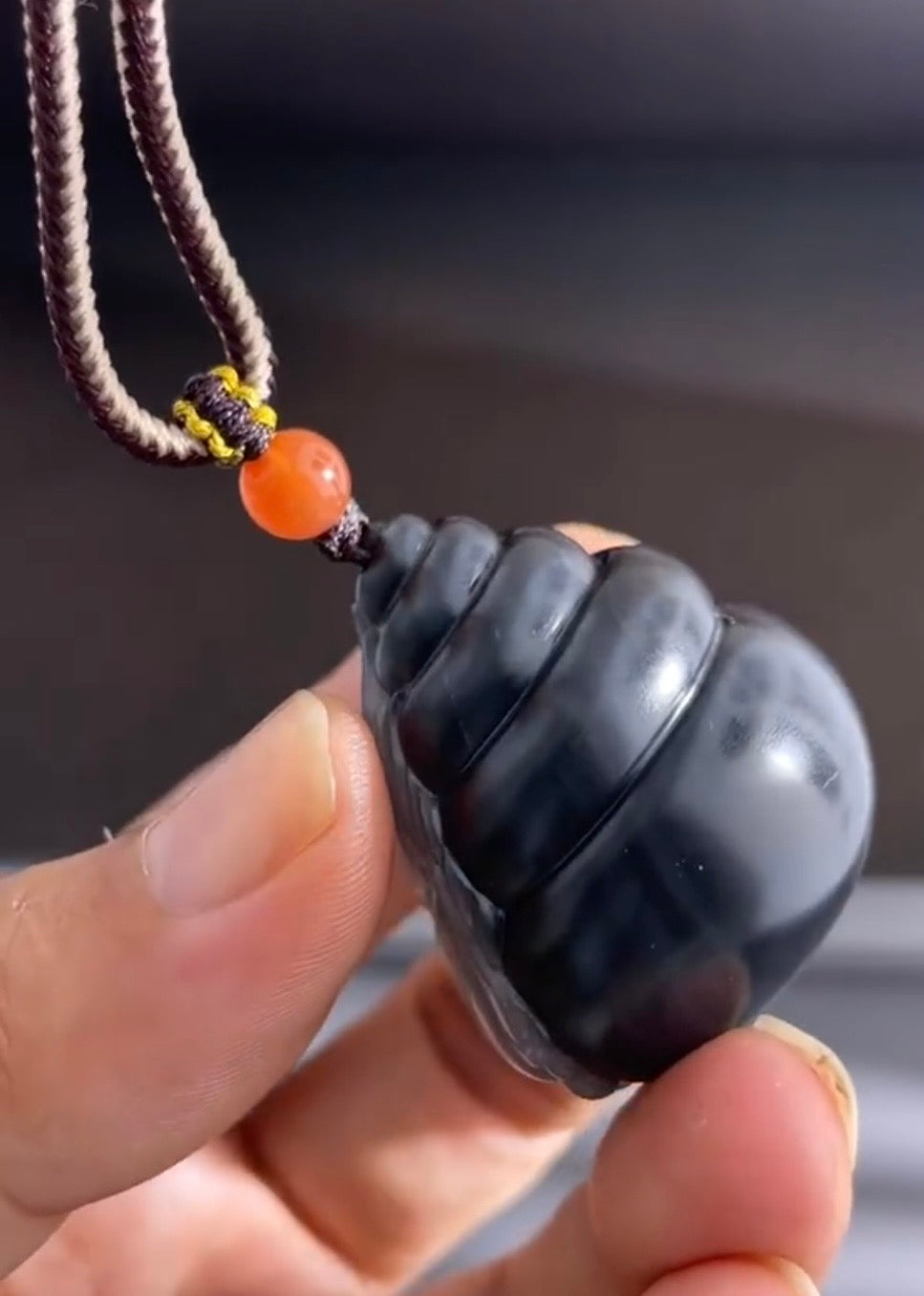 疆和田玉青花籽料不動明王吊墜