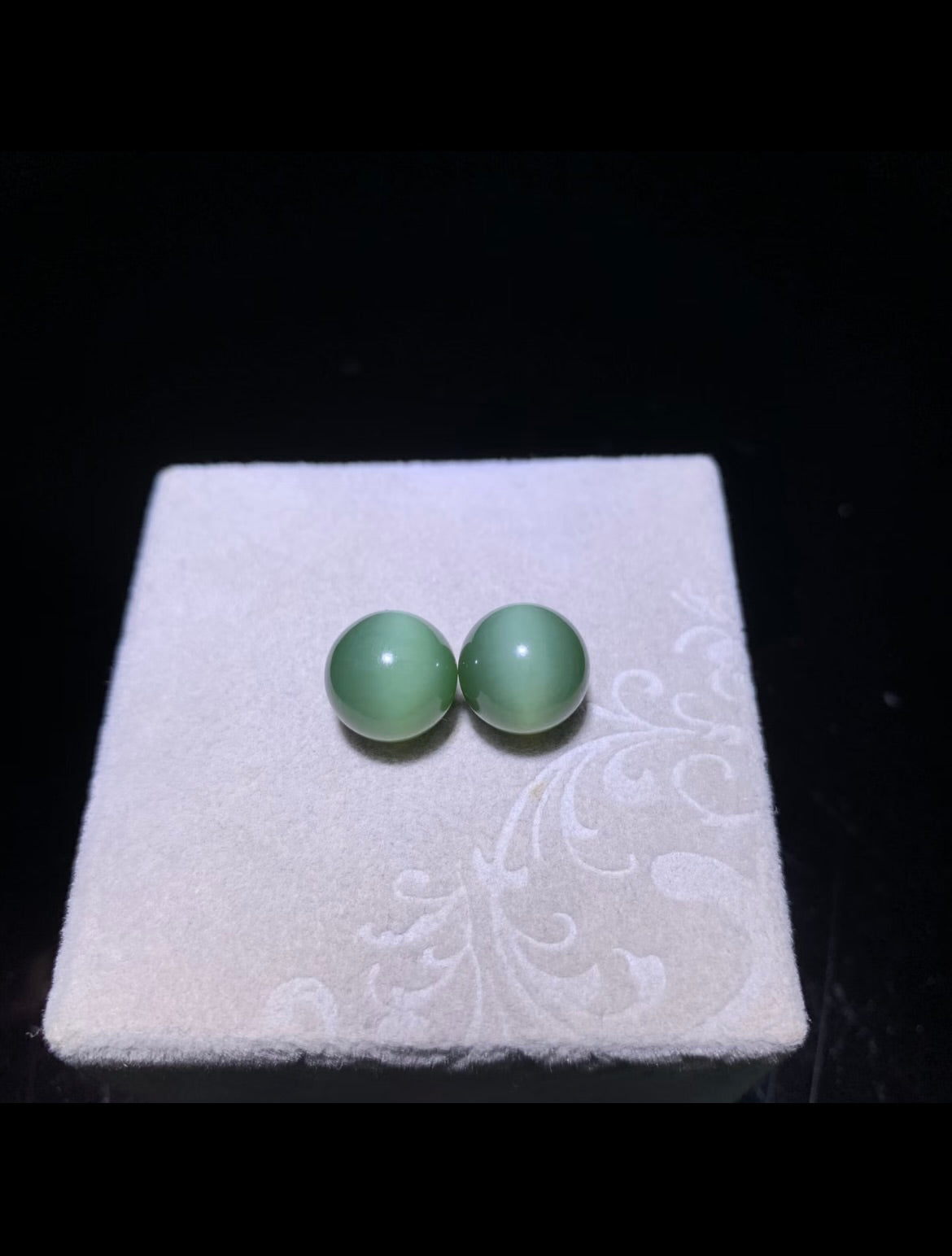 和田玉單珠展示，無論什麼顏色什麼尺寸老賈都有貨，需要可以具體資訊