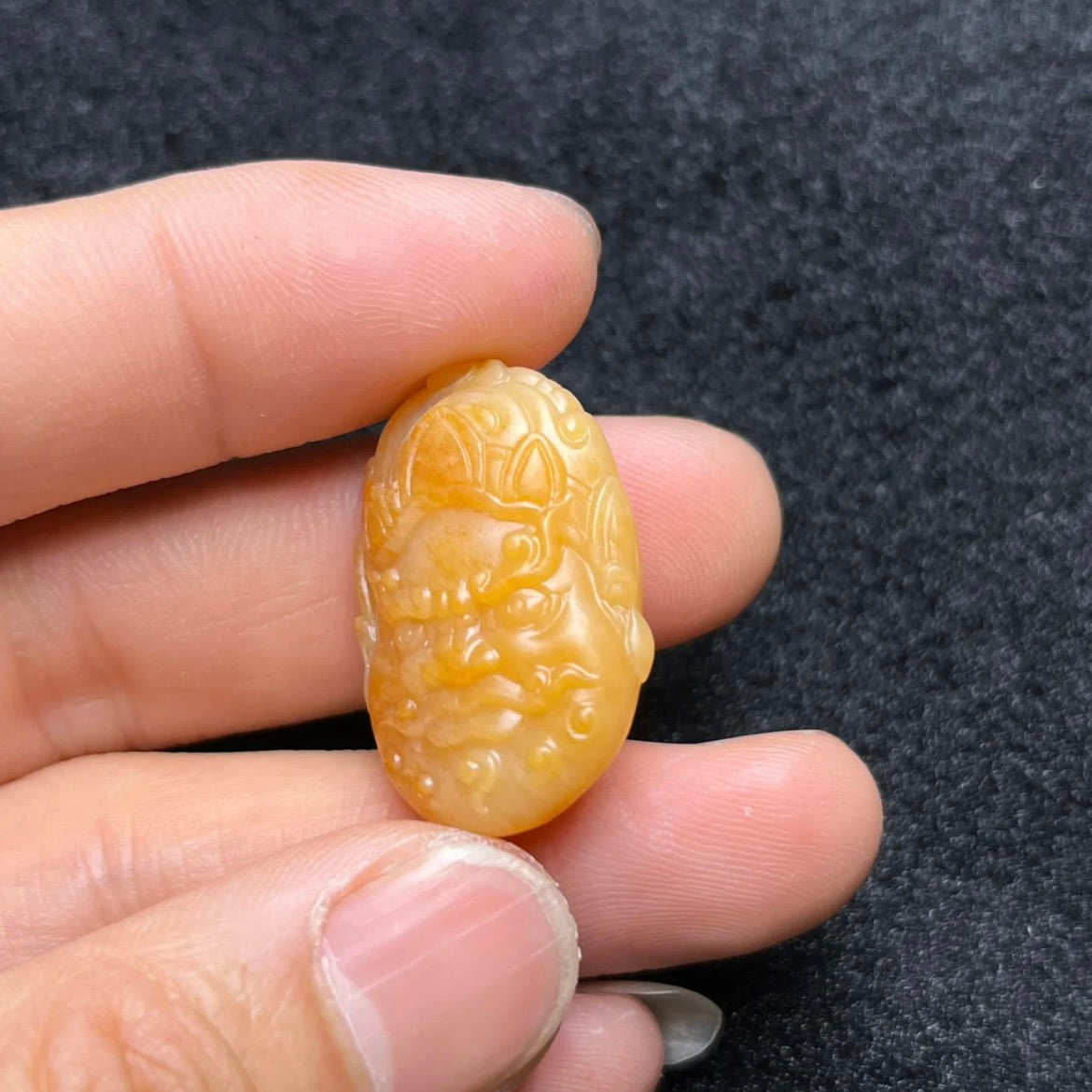 天然黃沁籽料黃財神吊墜