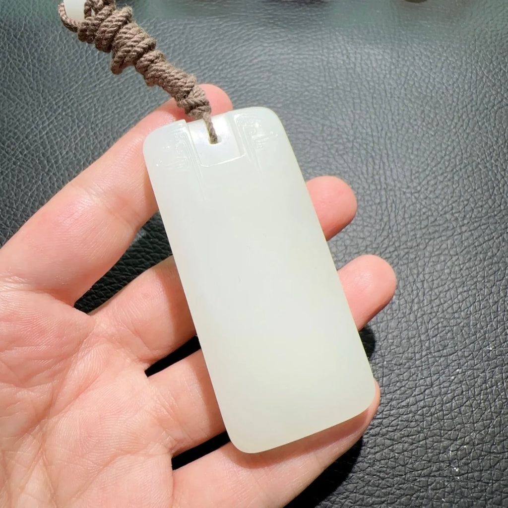 新疆和田玉籽料瑞獸無事牌