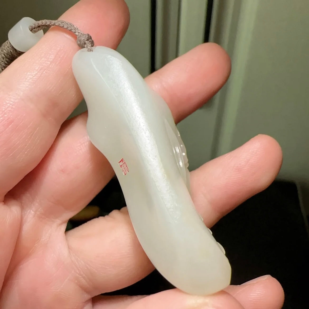 新疆和田玉籽料瑞獸吊墜