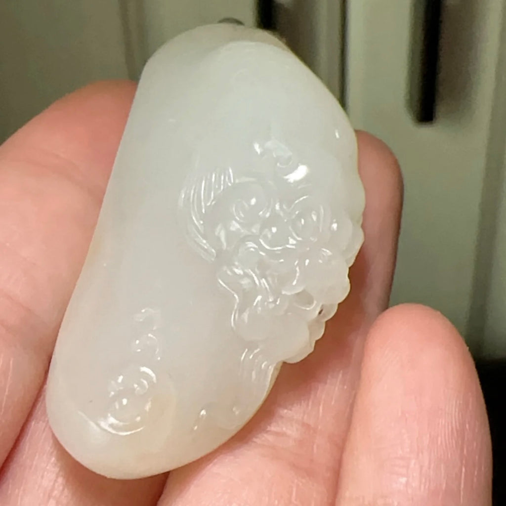 新疆和田玉籽料瑞獸吊墜