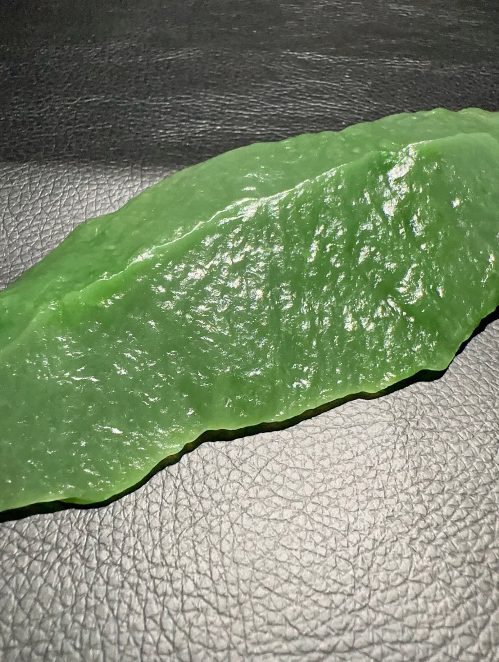 天然碧玉戈壁籽料擺件
