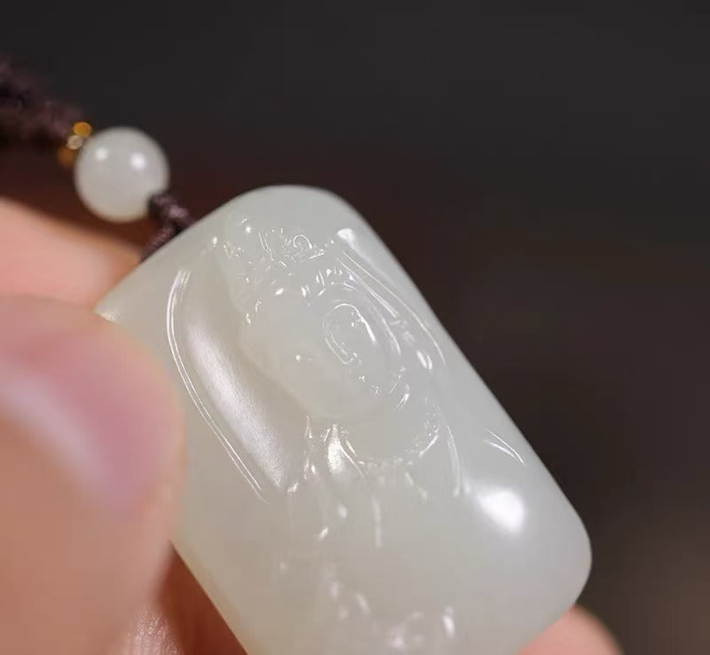 新疆和田玉籽料白玉观音吊坠