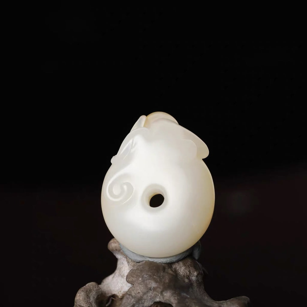 新疆和田玉洒金皮独籽平安扣吊坠
