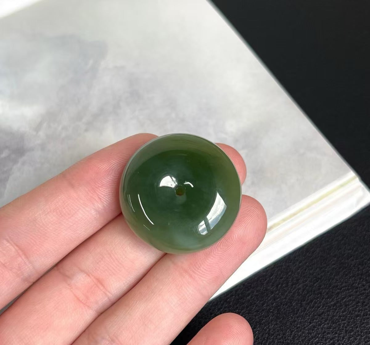 和田玉巴碧平安扣吊坠
